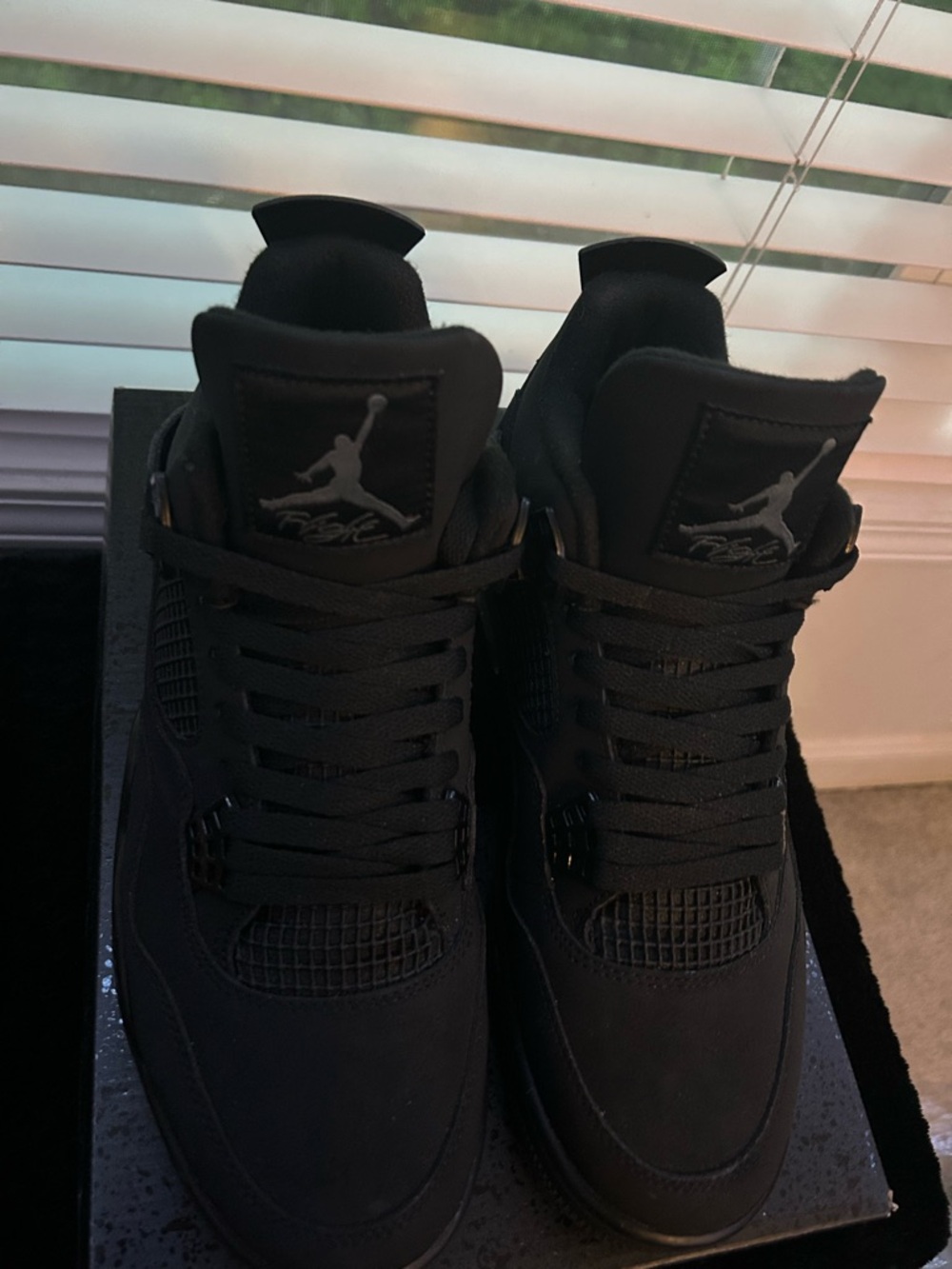 jordan retro 4 black cat size 11 like new - Picture 2 of 3